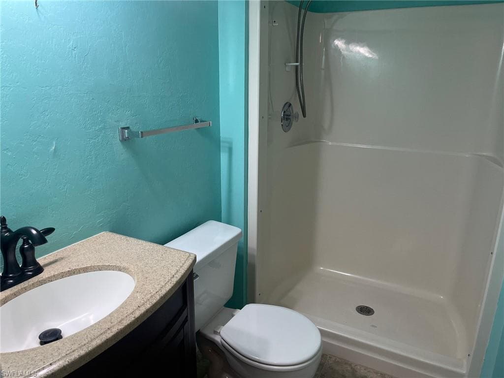 7406 Lake Breeze DR 118-5