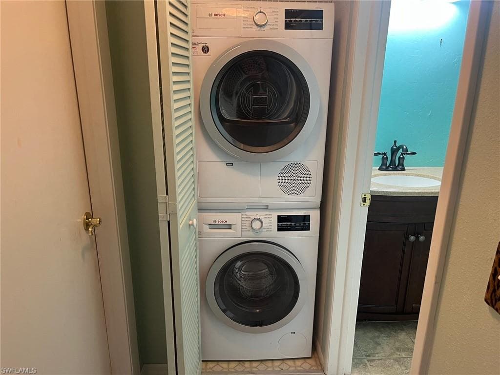 7406 Lake Breeze DR 118-4