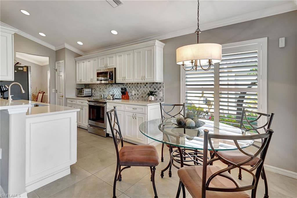 11041 Iron Horse WAY-15