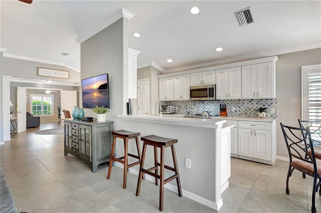 11041 Iron Horse WAY-11