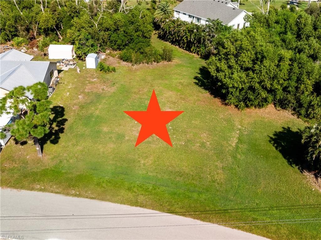 5620 Ann Arbor DR, BOKEELIA FL 33922-4