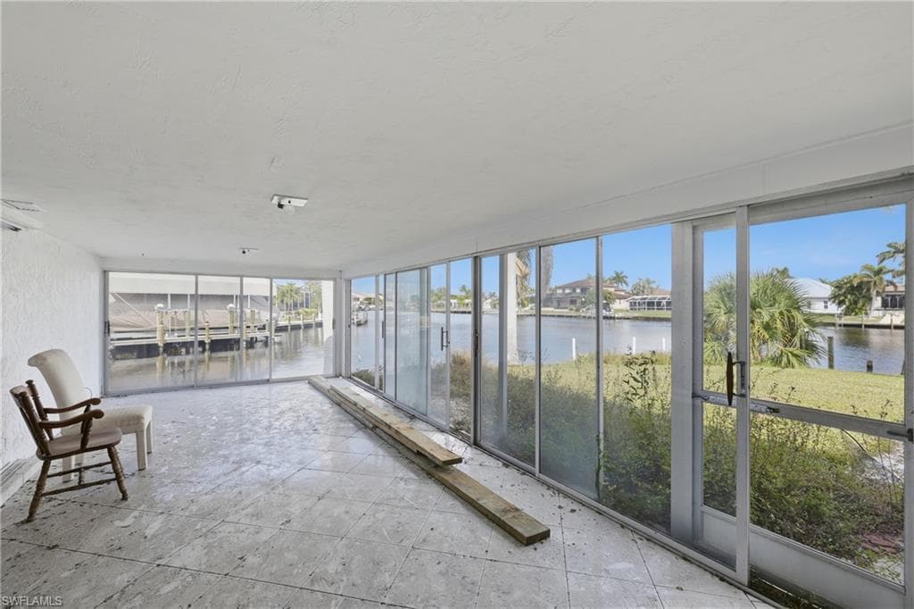 111 SW 49th TER-14