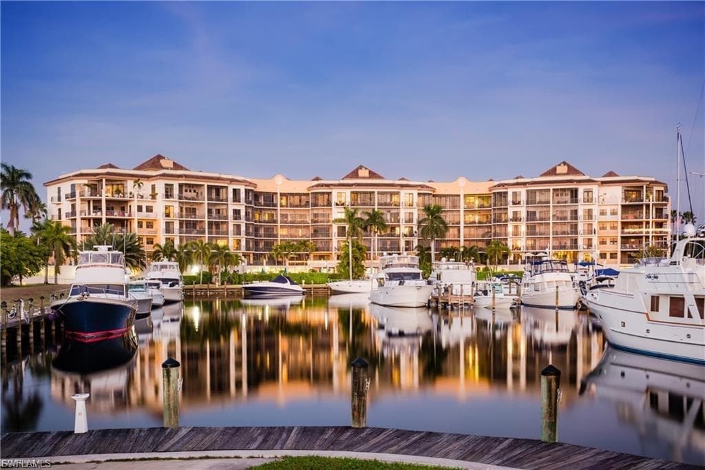 5704 Cape Harbour DR 105-1