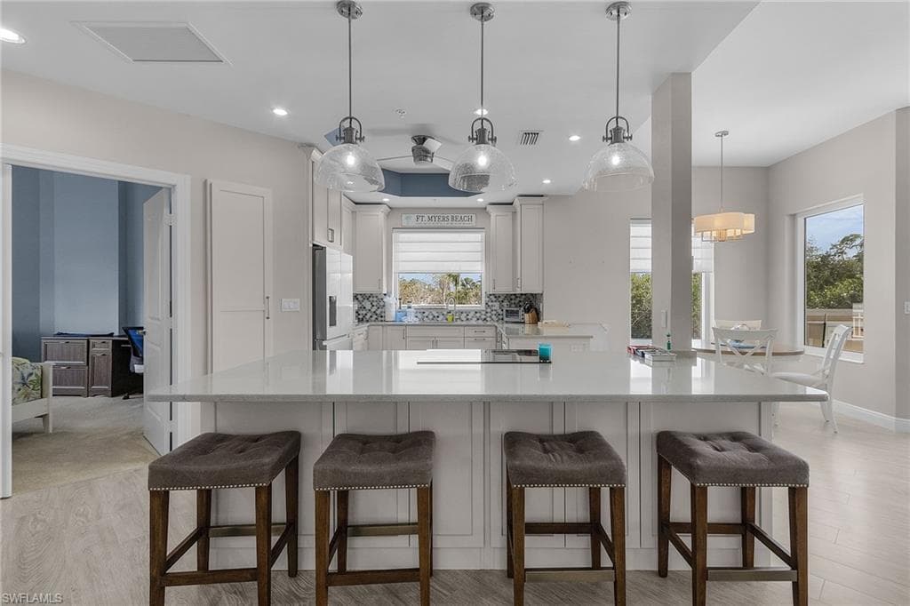 4182 Bay Beach LN # 721, FORT MYERS BEACH FL 33931-11