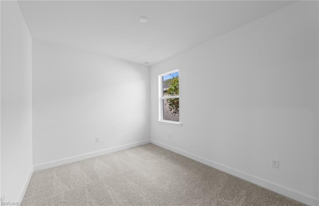 12584 Quartz DR-16