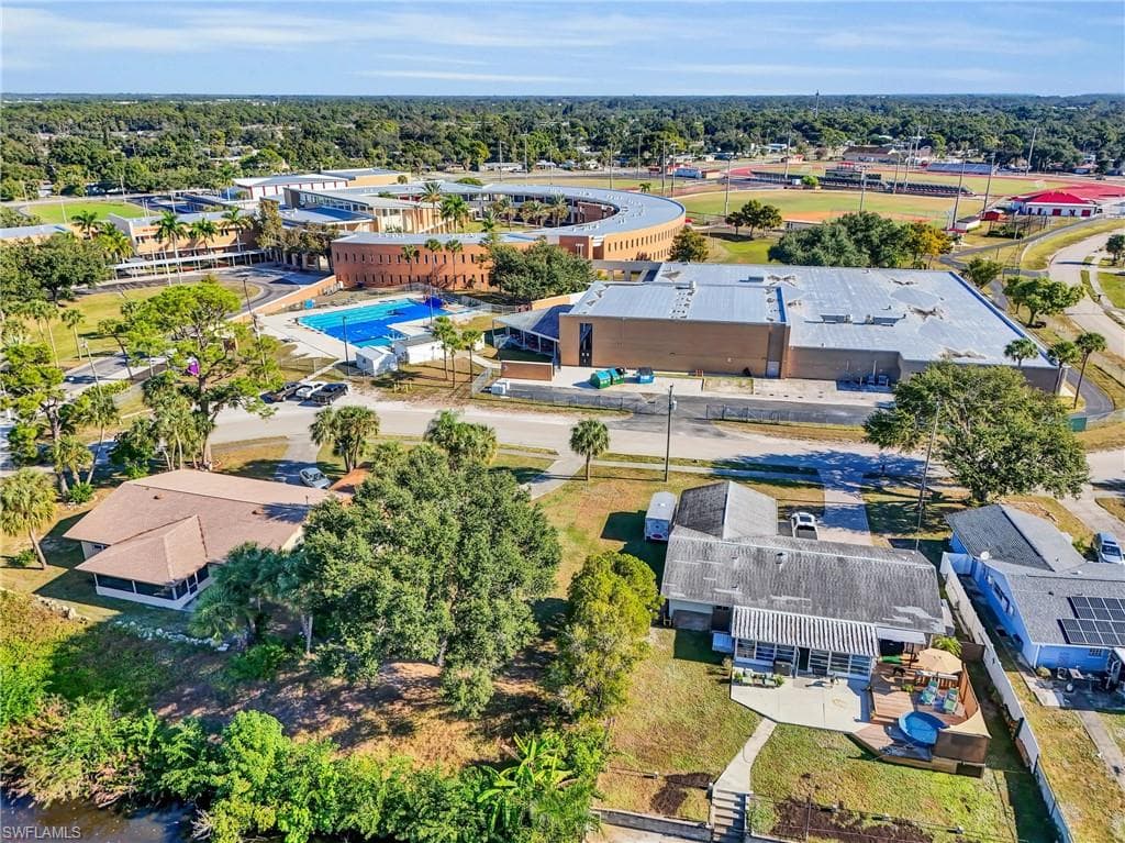 853 Java Plum AVE, NORTH FORT MYERS FL 33903-23