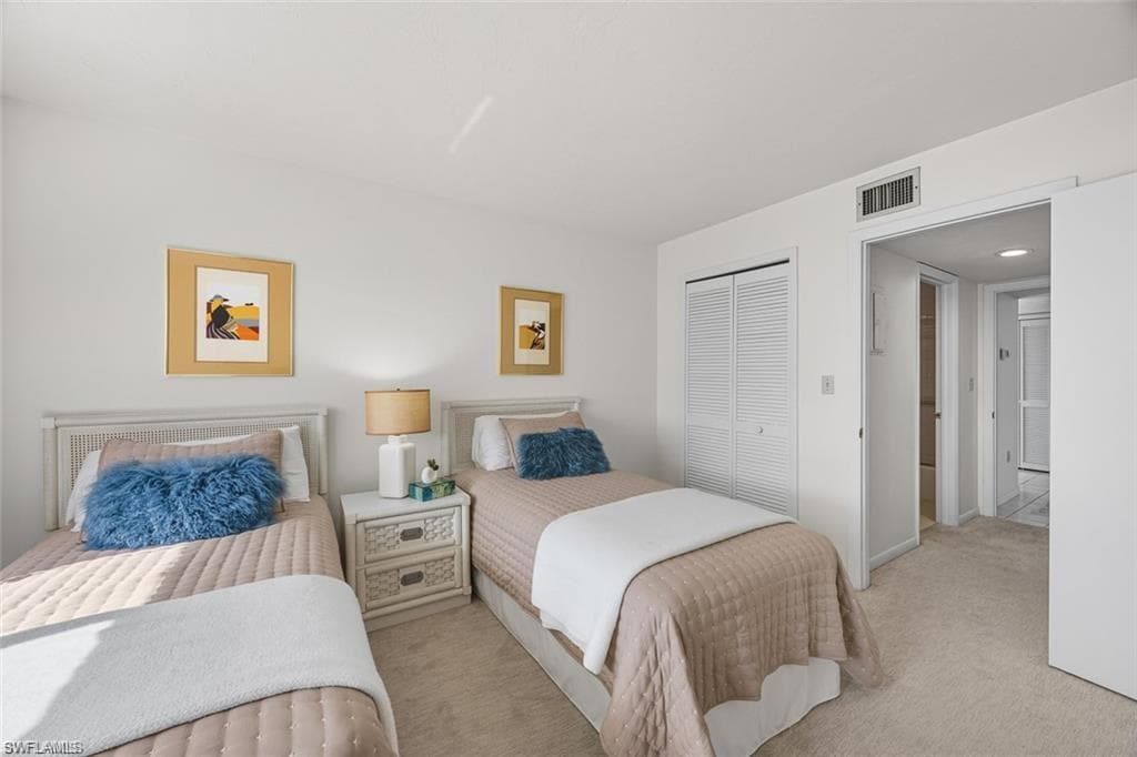 11 Bluebill AVE 1006-22