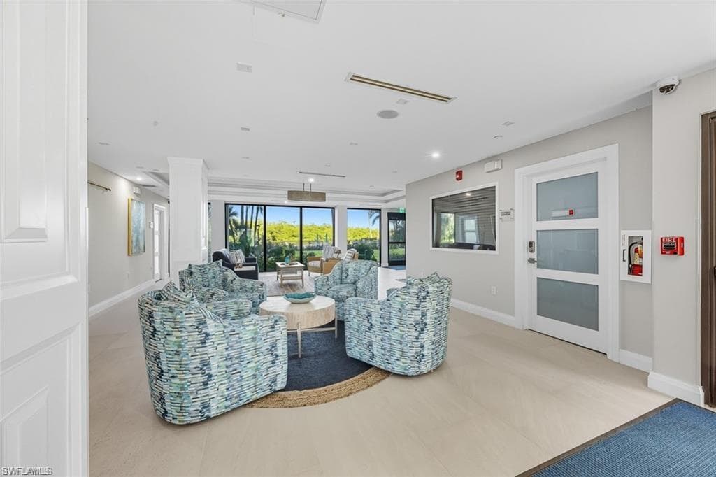 11 Bluebill AVE 1006-28