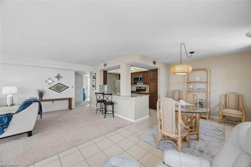 11 Bluebill AVE 1006-9