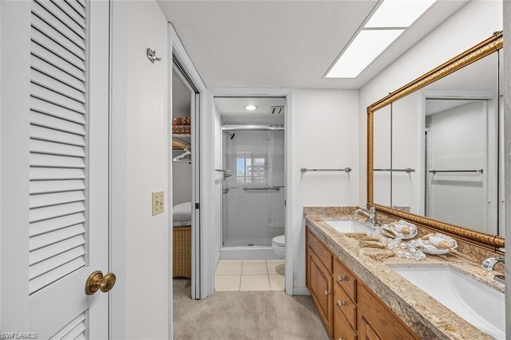 11 Bluebill AVE 1006-19
