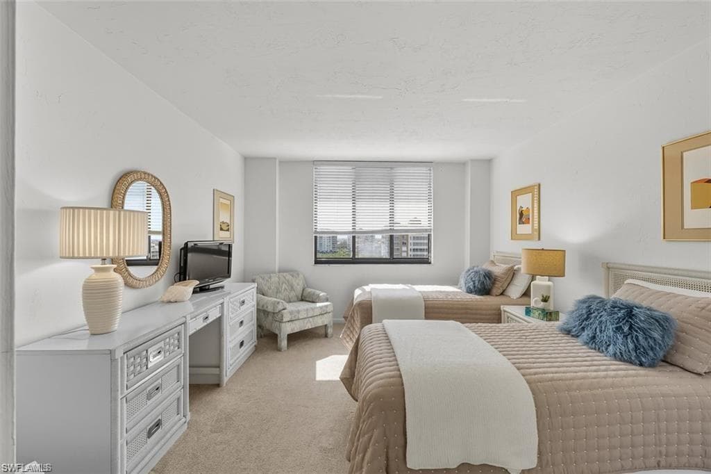 11 Bluebill AVE 1006-21