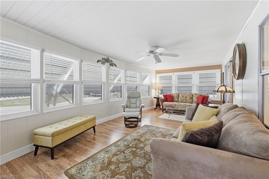 613 Pine Grove CT, NORTH FORT MYERS FL 33917-4