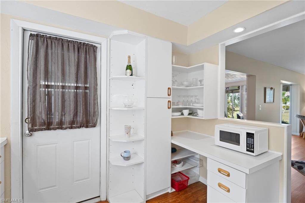 854 Pangola DR, NORTH FORT MYERS FL 33903-22
