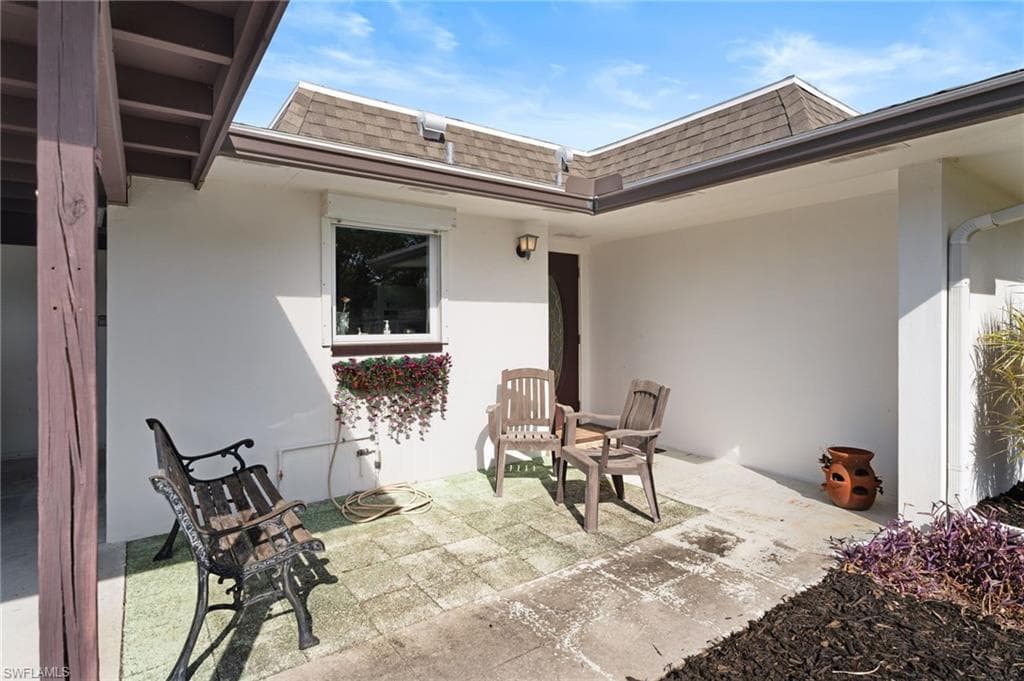 854 Pangola DR, NORTH FORT MYERS FL 33903-1