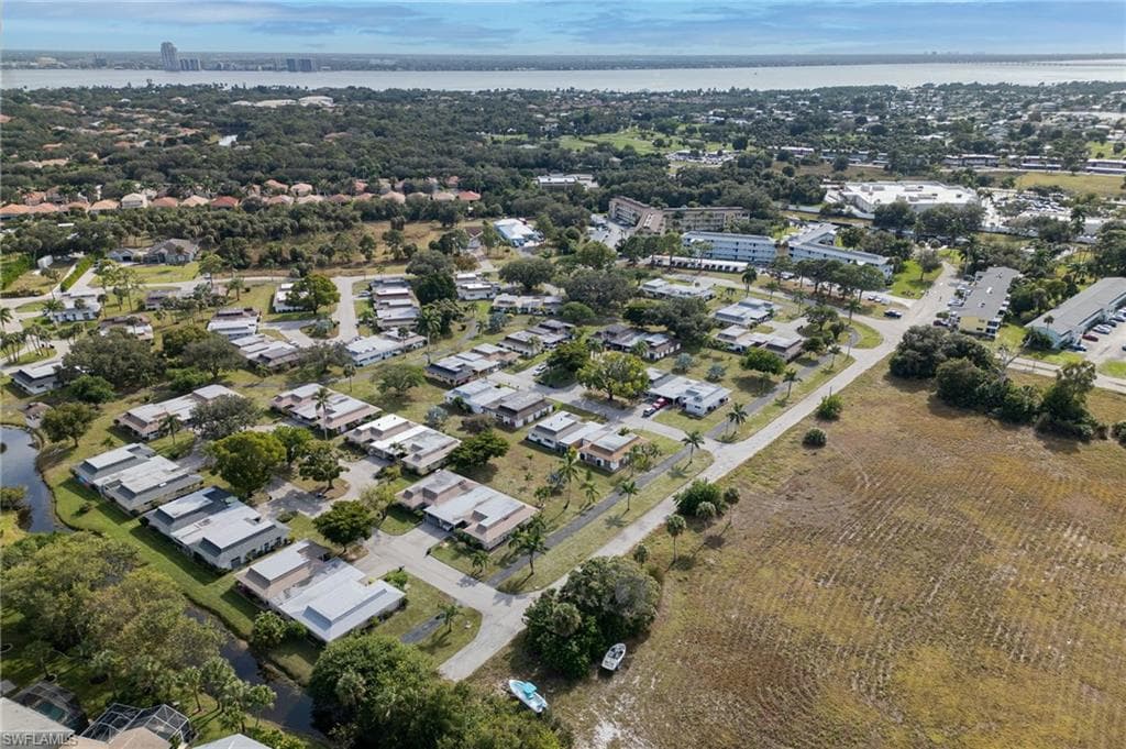 854 Pangola DR, NORTH FORT MYERS FL 33903-42