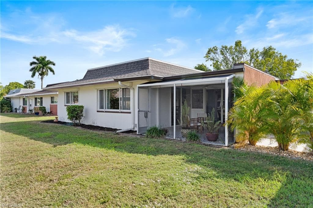 854 Pangola DR, NORTH FORT MYERS FL 33903-35