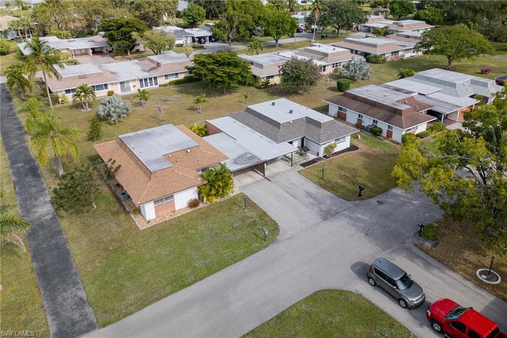 854 Pangola DR, NORTH FORT MYERS FL 33903-49