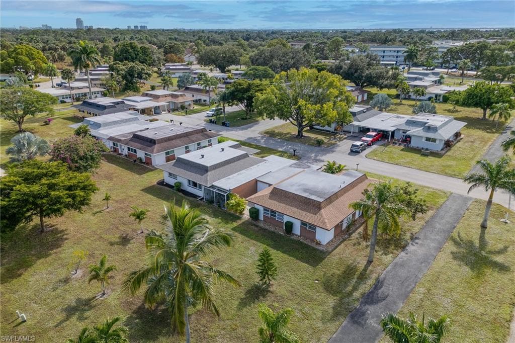 854 Pangola DR, NORTH FORT MYERS FL 33903-39