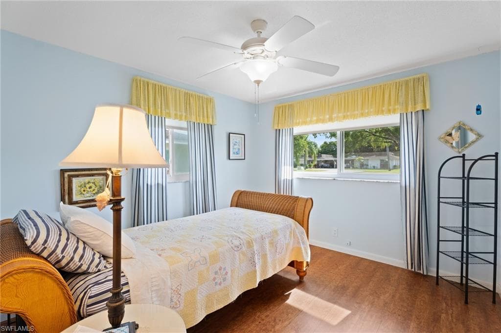 854 Pangola DR, NORTH FORT MYERS FL 33903-30