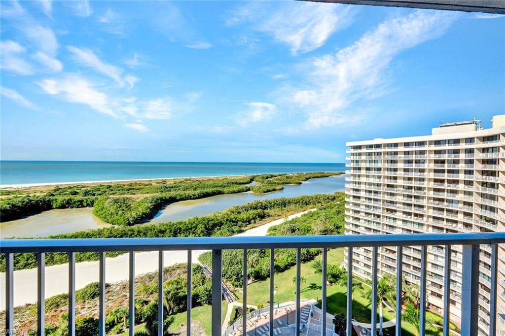 380 Seaview CT 1703-23