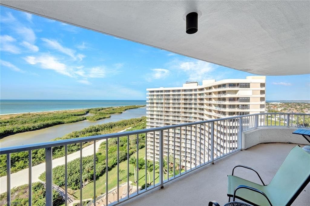 380 Seaview CT 1703-20