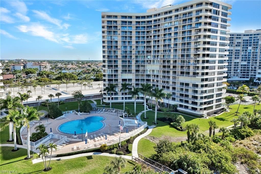 380 Seaview CT 1703-30
