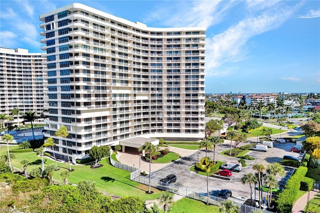 380 Seaview CT 1703-29