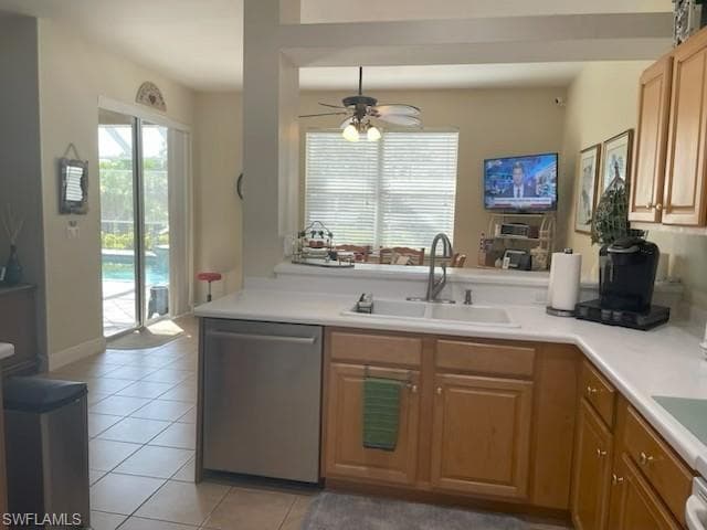 9214 Palm Island CIR, NORTH FORT MYERS FL 33903-8