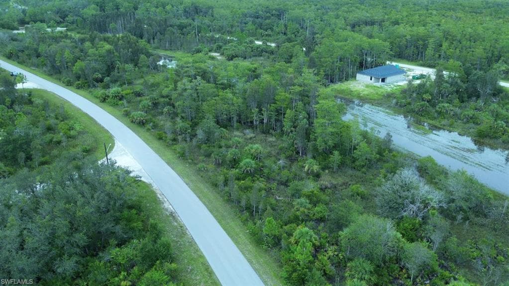 486 Westchester DR-5
