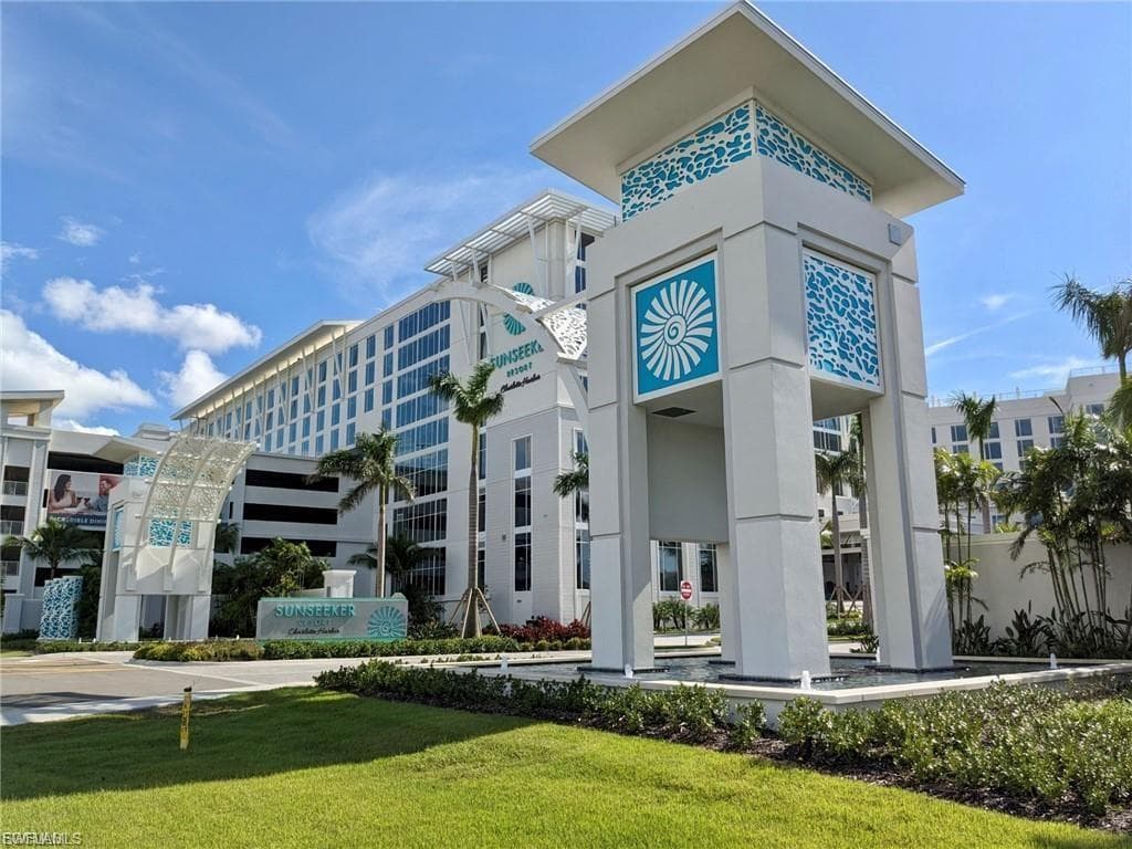 25302 Delgado DR, PUNTA GORDA FL 33955-19