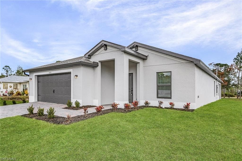 827 Rue Labeau CIR-2