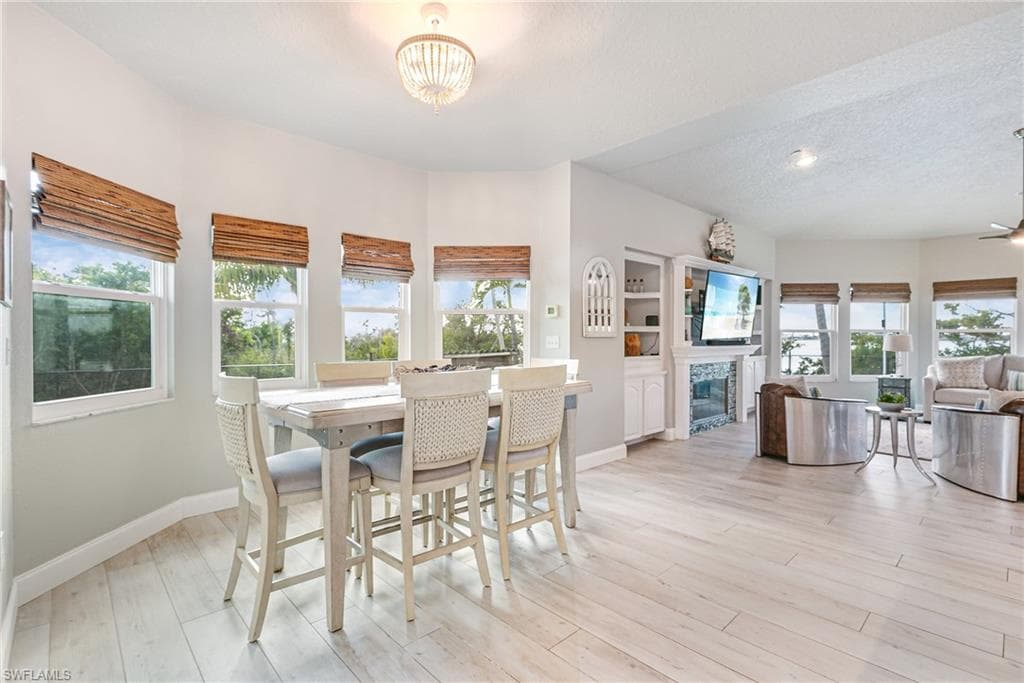 12201 Shoreview DR-18