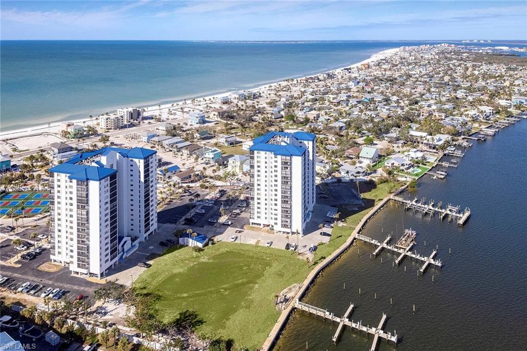 4753 Estero BLVD # 105, FORT MYERS BEACH FL 33931-21