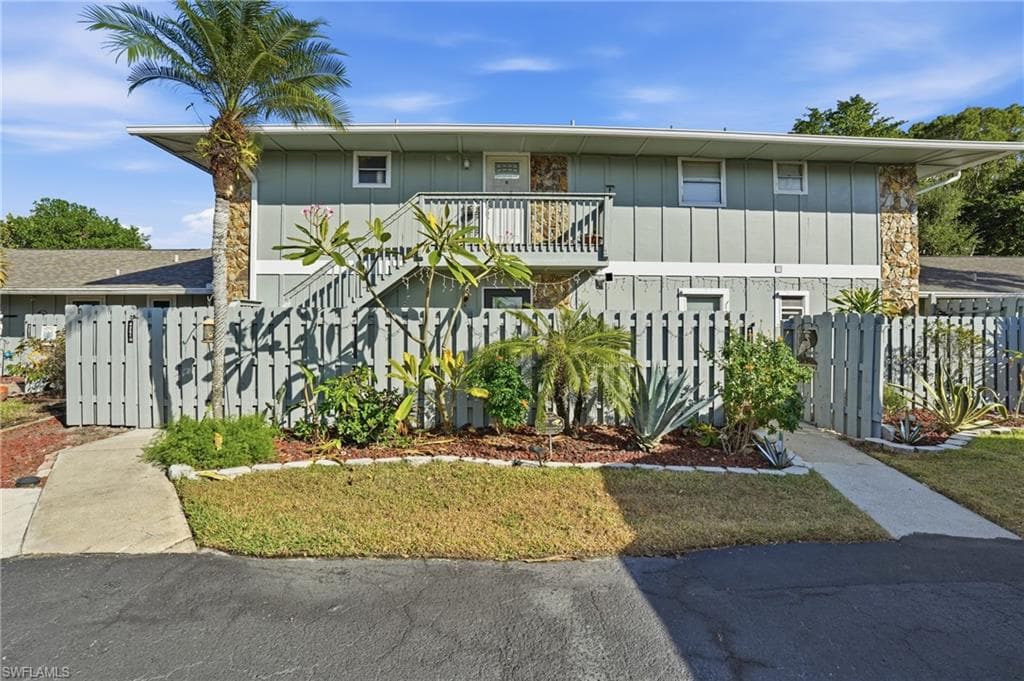 4251 Island CIR 7-0