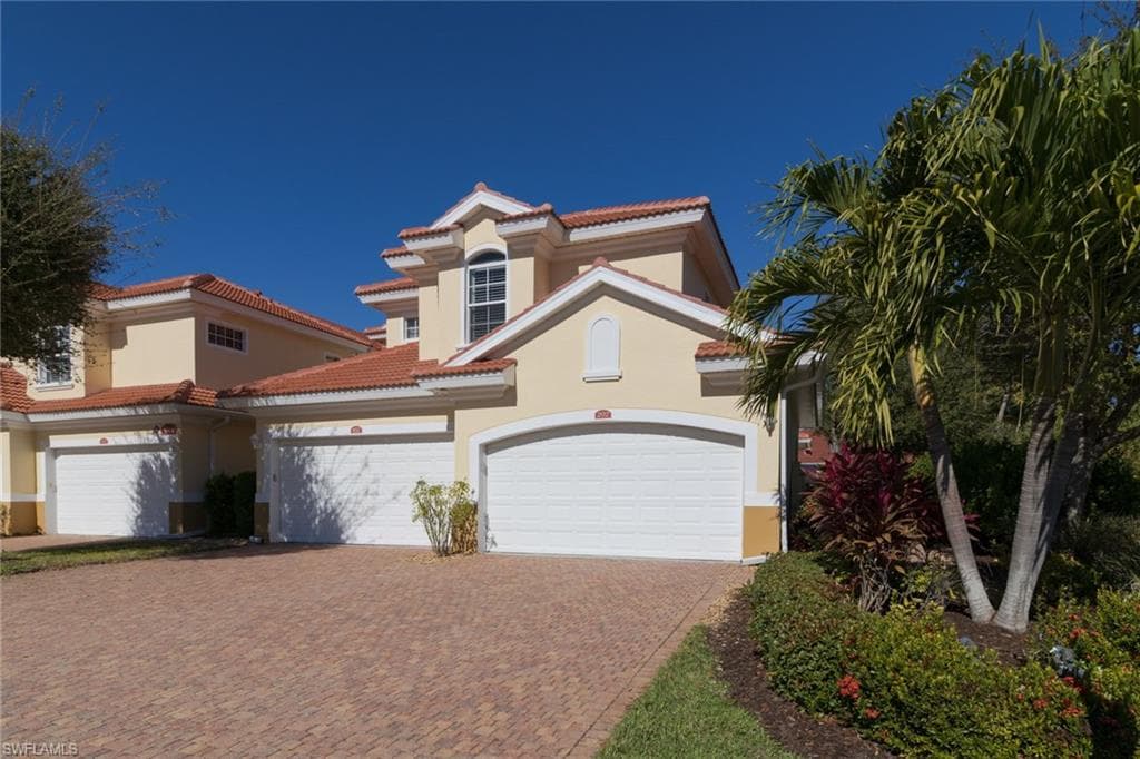 5960 Tarpon Gardens CIR 102-0