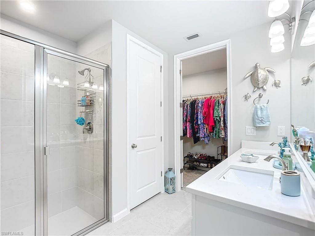 4664 Arboretum CIR # 101, OTHER FL 34112-29