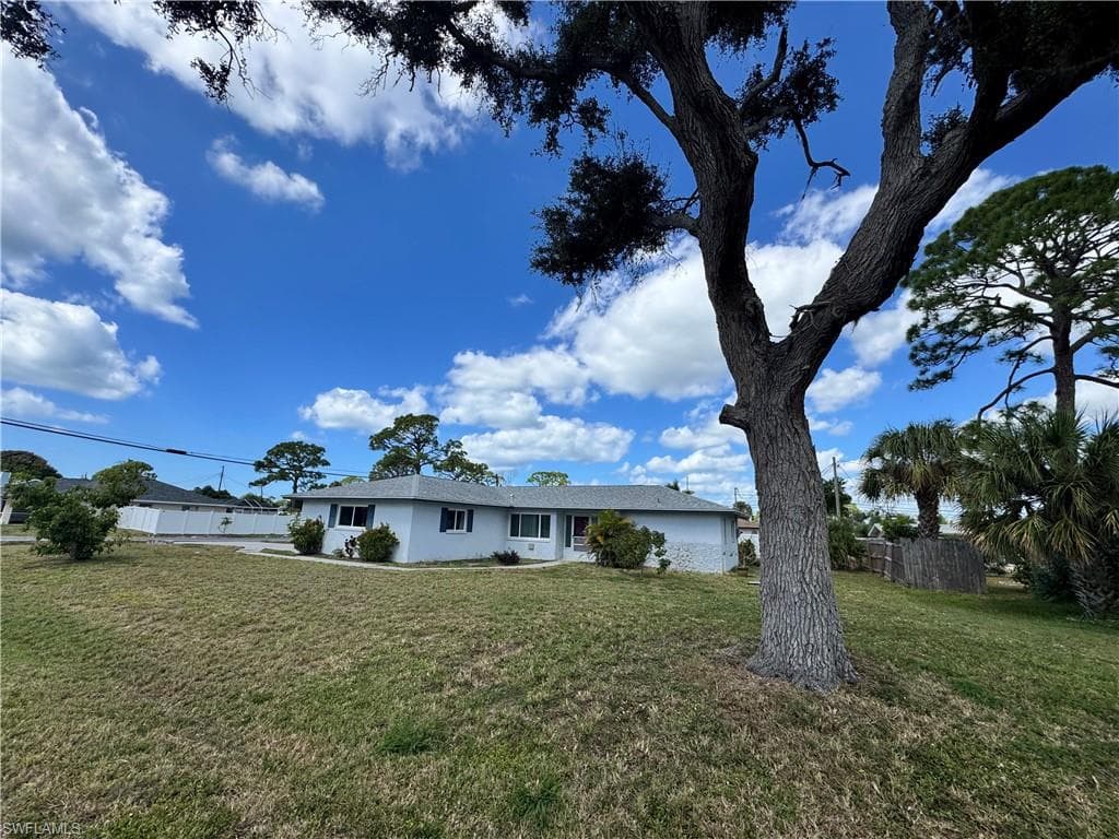 1048 Porpoise RD, VENICE FL 34293-1