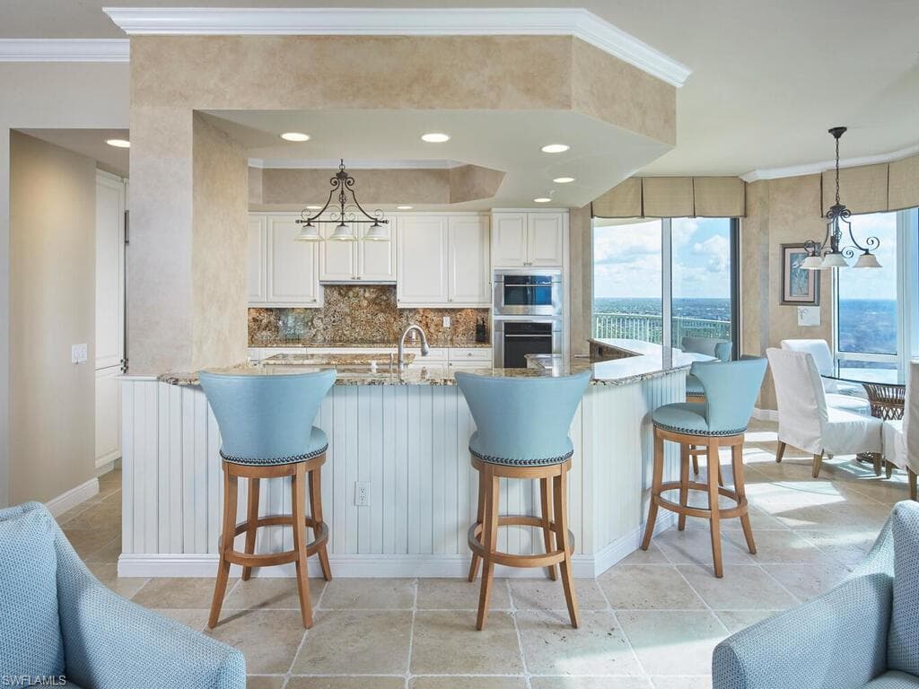 23750 Via Trevi WAY 2001-12