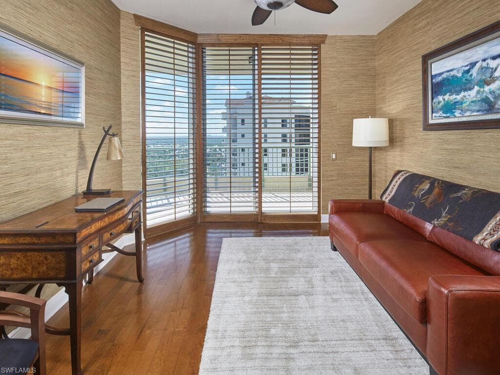23750 Via Trevi WAY 2001-20