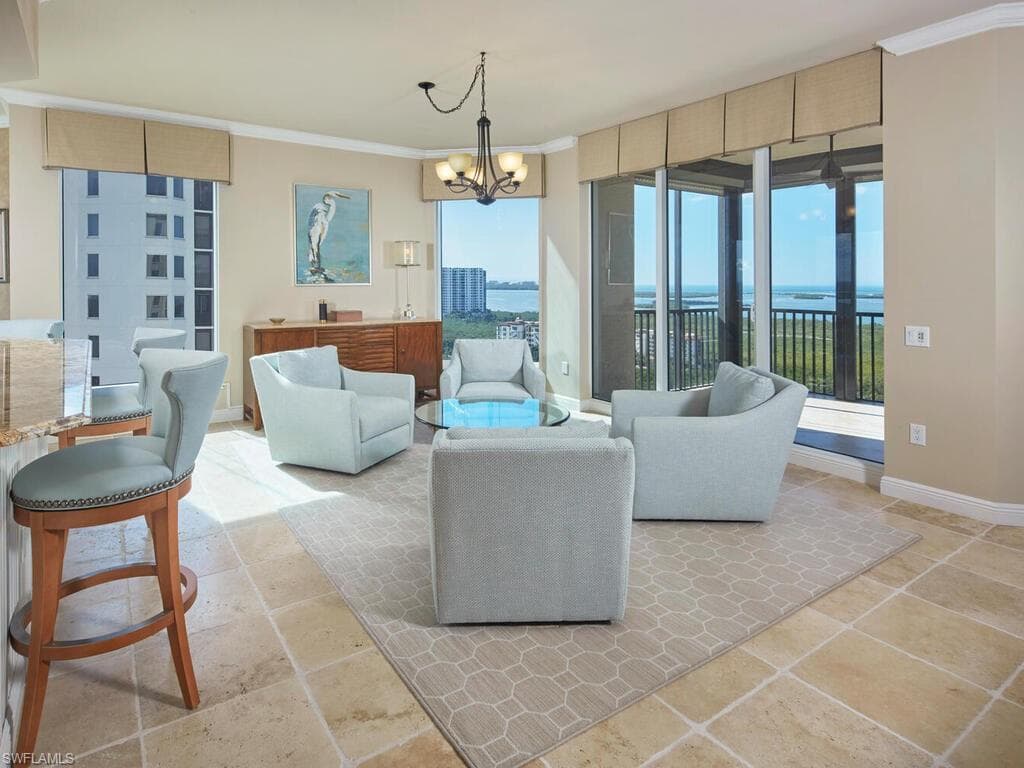 23750 Via Trevi WAY 2001-10