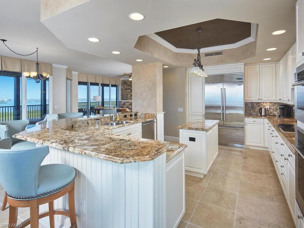 23750 Via Trevi WAY 2001-14