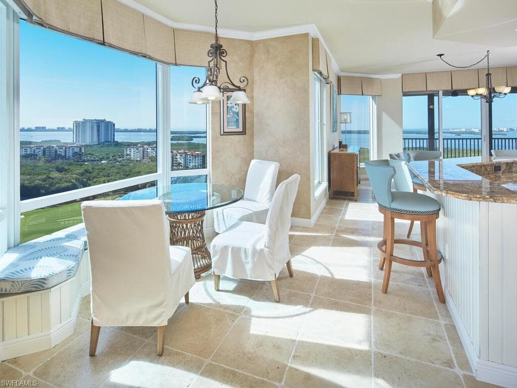 23750 Via Trevi WAY 2001-15