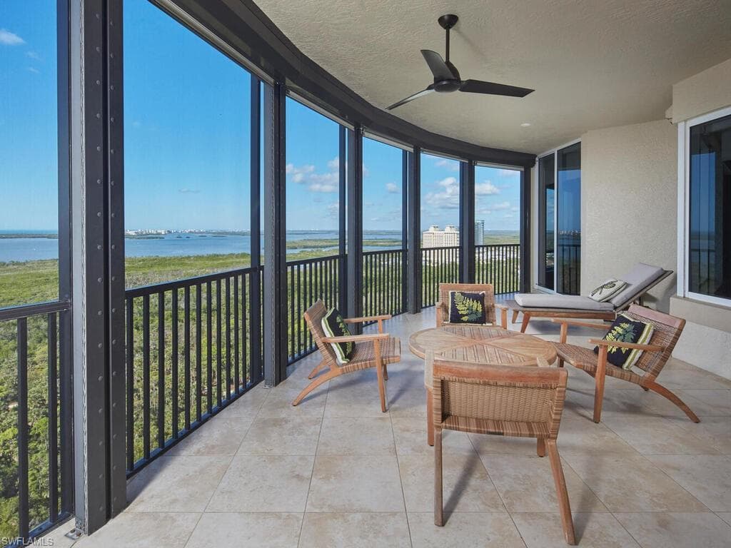 23750 Via Trevi WAY 2001-4