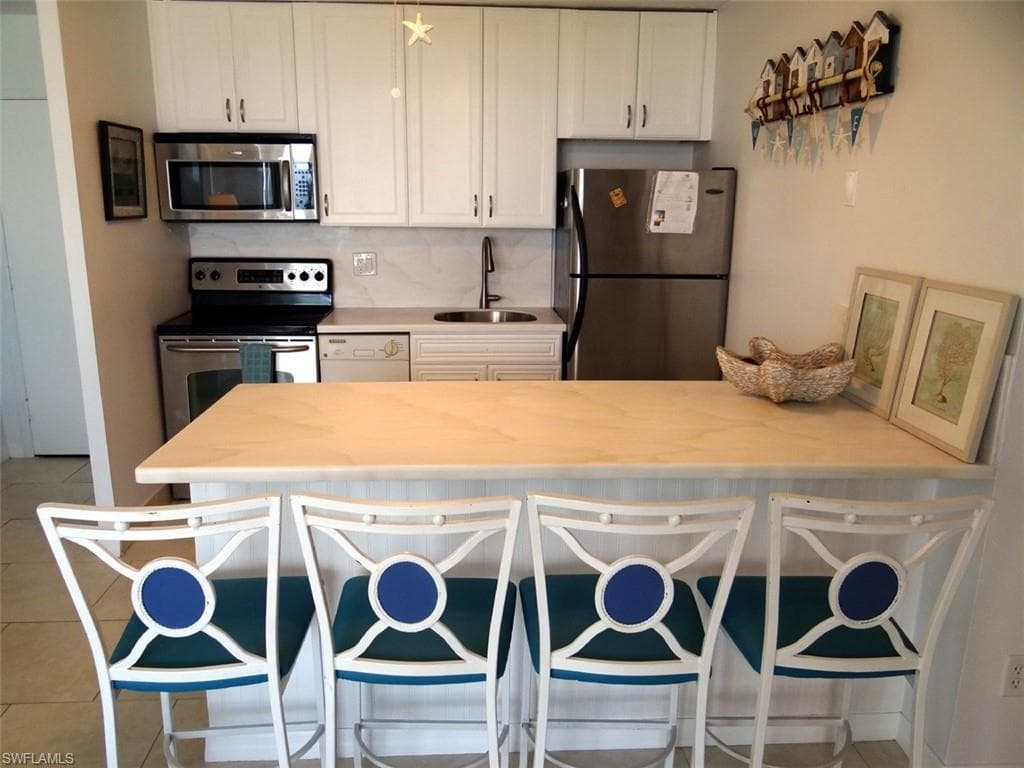7330 Estero BLVD 605-6