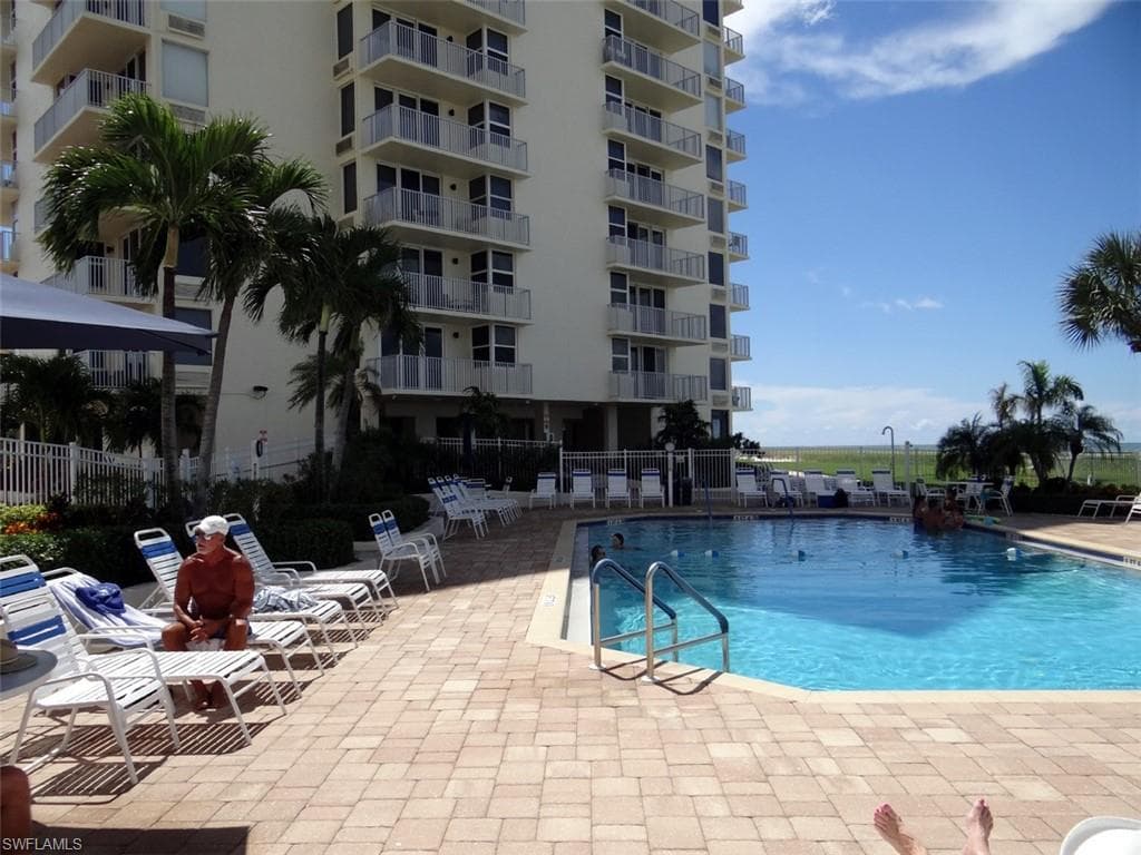 7330 Estero BLVD 605-13