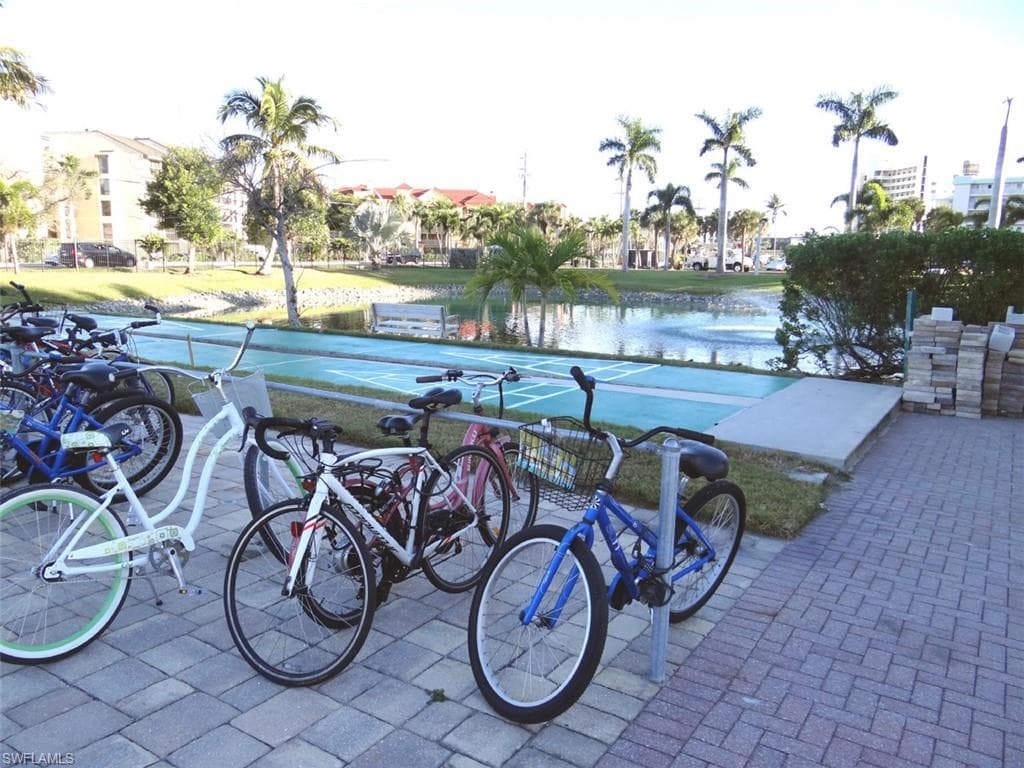 7330 Estero BLVD 605-16