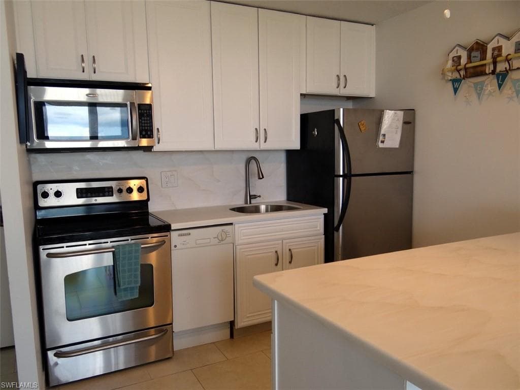 7330 Estero BLVD 605-7