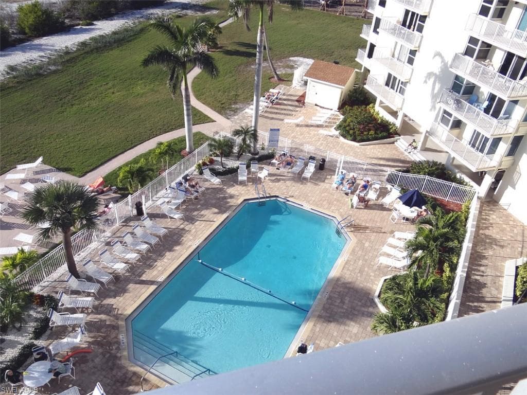 7330 Estero BLVD 605-3