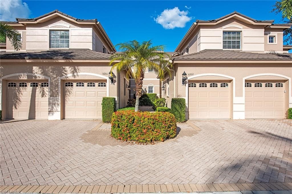 745 Regency Reserve CIR 5202-1