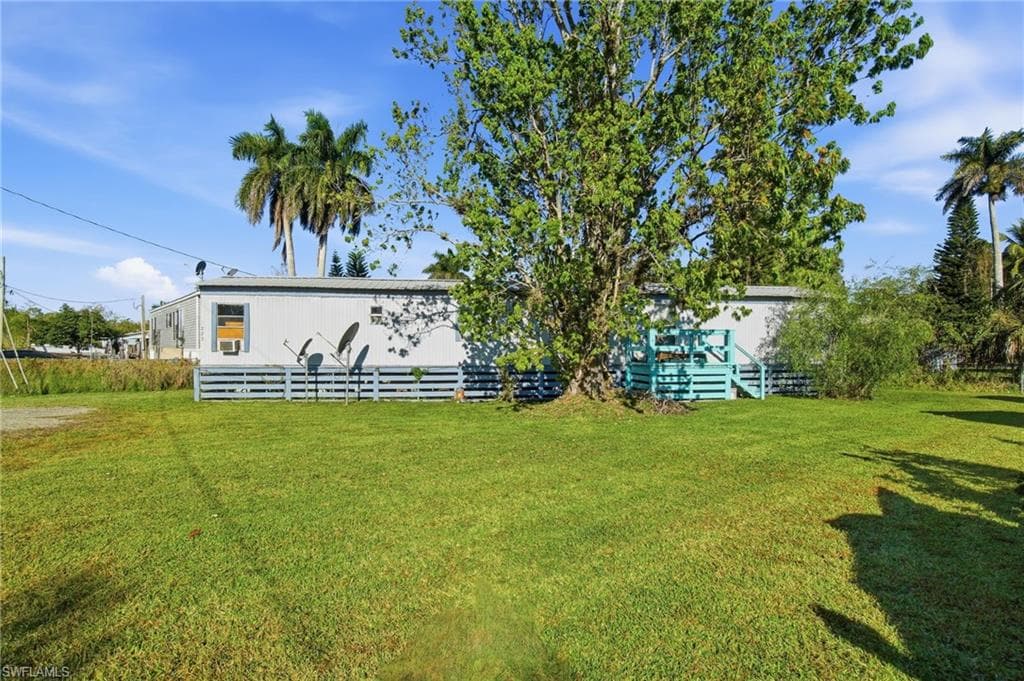 223 Gladys CT-1